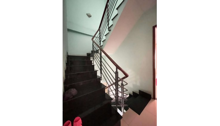 Nhà Hẻm Ôtô Đường Lạc Long Quân Phường 10 Tân Bình.