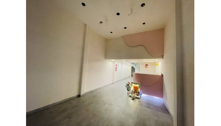Nhà Mặt Tiền Kinh Doanh Lê Văn Sỹ Quận Phú Nhuận Phường 13.
