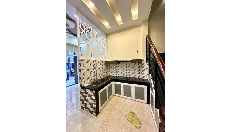 Bán nhà mới, 3 tầng - Võ Văn Kiệt Quận 5 - 85m2