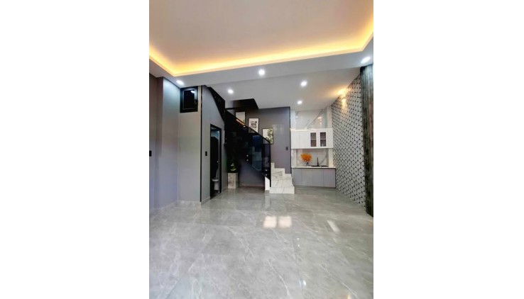 Nhà Hẻm Ôtô Đường Lý Thái Tổ Phường 1 Quận 3.