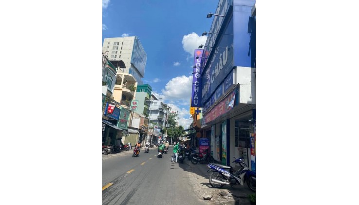 Nhà Mặt Tiền Đường Thích Quảng Đức Phường 3 Quận Phú Nhuận.