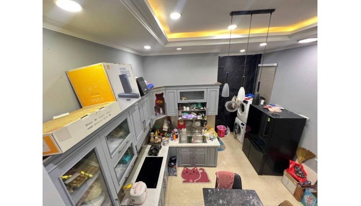 NHÀ ĐẸP TRƯỜNG THỌ - HXH TRÁNH NHAU- 4 PHÒNG NGỦ - CHỈ 6T HƠN