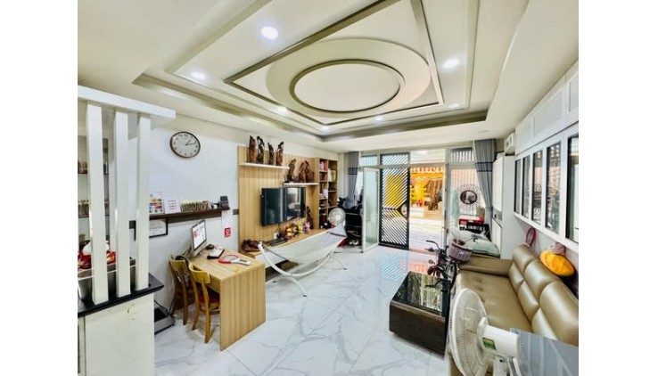 Nhà Hẻm Ôtô Đường Phan Đăng Lưu Quận Phú Nhuận Phường 4.