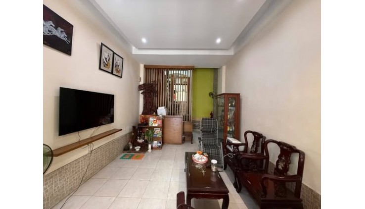 Nhà Hẻm Ôtô Đường Tô Hiến Thành Phường 15 Quận 10.