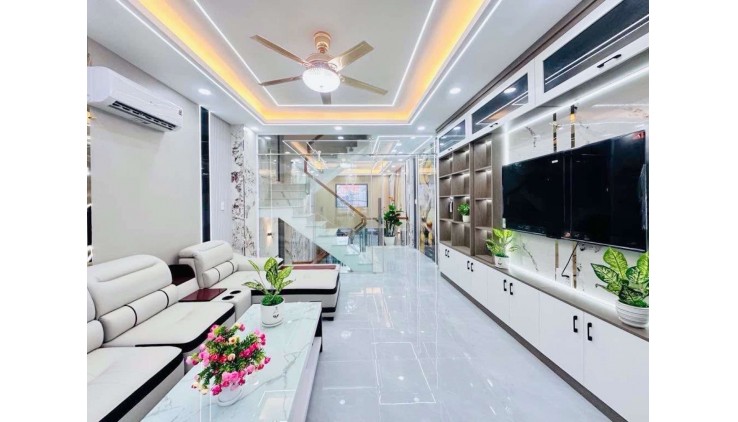 Nhà mới hxh full nt 57m2-5tang sát mt Huỳnh Thị Hai Q12 , liền kề chợ Ngã 3 Bầu , 6 tỷ 0932030061