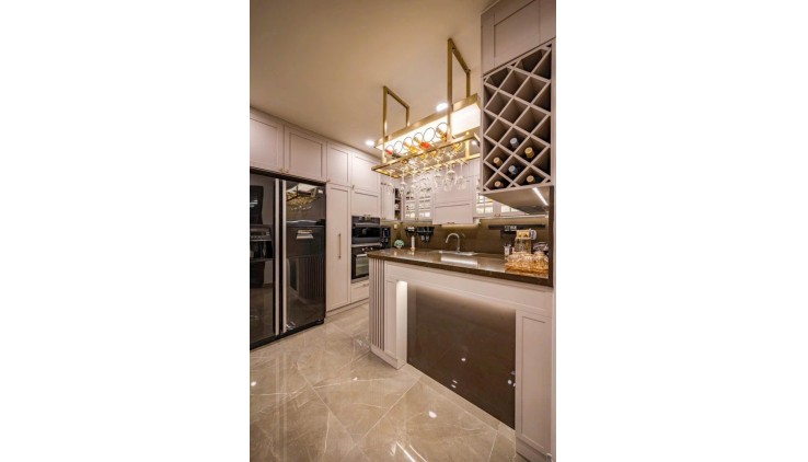 VIP QUẬN 5- Duy Nhất Chỉ 1 căn Village đẹp tuyệt vào ở liền, ngang 8m  Chỉ 18 Tỷ Còn TL