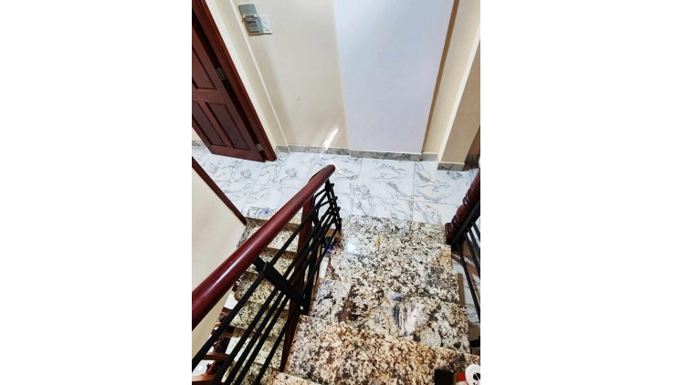 *** Nhà Bán Đẹp 4Tầng, Gần MT Nguyễn Trãi Quận 5, Hẻm thông,Ôtô Đỗ Cửa, Xíu 9Tỷ