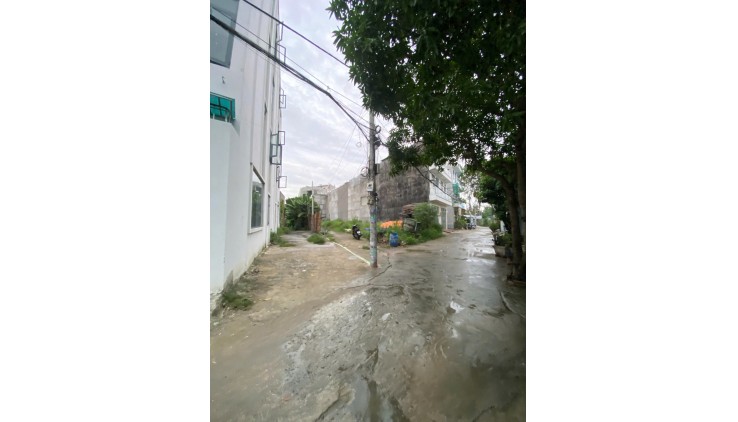Cần bán nhà THẠNH XUÂN 40 GÓC 2MT  CẶP NHÀ 10 PHÒNG - 93,2m2-3,850 tỷ .