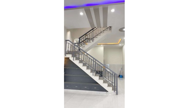 Bán nhà hxh 71m2-3tang sát mt Nguyễn Ảnh Thủ Q12 , liền kề Ngã Tư Nước Đá , 5 tỷ nhỉnh 0932030061