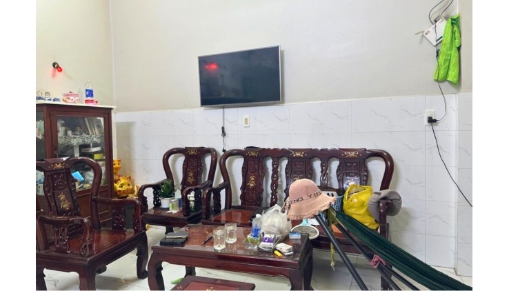 Chỉ 3.8 tỷ Hóc Môn Có Nhà Mới Hẻm Xe Hơi Vào Nhà 115m2