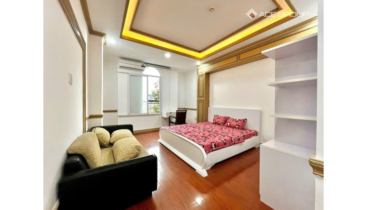 CẦN SANG NHƯỢNG LẠI PHÒNG LẦU 2 MẶT TIỀN QUẬN 1