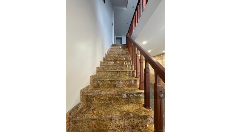 Cho thuê nhà 308 Nguyễn Văn Đậu phường 11 Quận Bình Thạnh nhà mới 6 tầng lầu 6PN 6WC