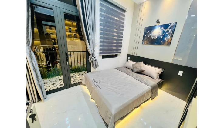 4.69 tỷ- bán nhà cạnh Vincom Phan Văn Trị-Nguyễn Thái Sơn-2 tầng-4mx9m-full nội thất