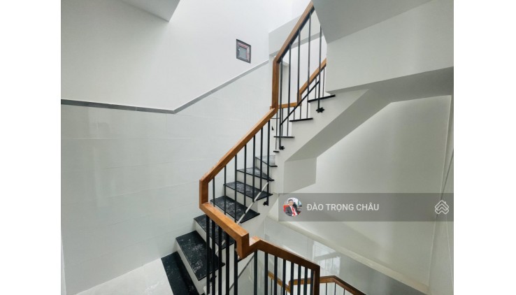 HXH Thoại Ngọc Hầu Q.TP 4x15.3m2 2PN giá chỉ 6 tỷ...