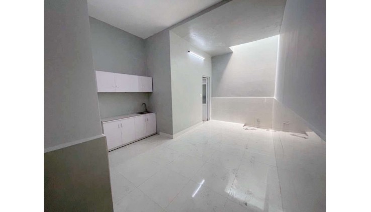 Bán nhà hxh 88m2-2tang Bùi Văn Ngữ Q12 , sát chợ Ngã 3 Đông Quang , 5 tỷ nhỉnh 0932030061