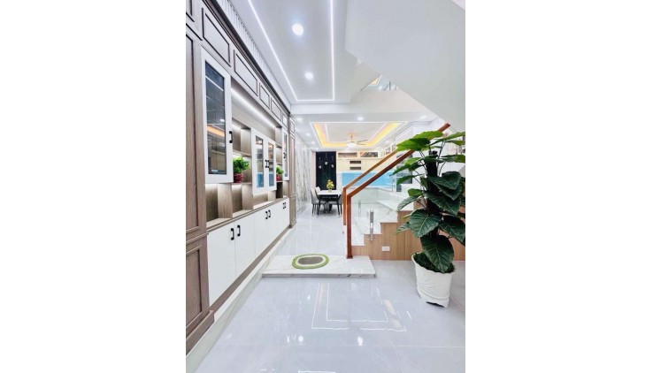 Nhà mới hxh full nt 57m2-5tang sát mt Huỳnh Thị Hai Q12 , liền kề chợ Ngã 3 Bầu , 6 tỷ 0932030061