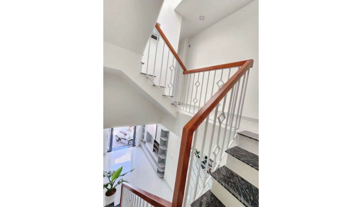 Bán nhà mặt tiền Trung Mỹ Tây 10 Q12 , 43m2-3tang , thu nhập 8tr/thang , 4 tỷ nhỉnh 0932030061