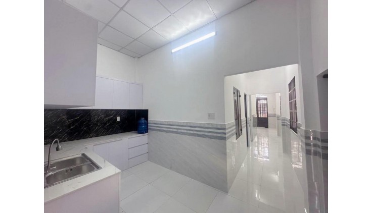 Nhà cấp 4 lô góc đường 8m , 40m2 ( 4x16 ) Lâm Thị Hố Q12 , Thu nhập 6tr/th , 4 tỷ nhỉnh 0932030061