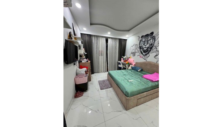 **Bán Nhà Hẻm Ô-Tô Sát MT Nguyễn Kim Q10, 4 Tầng 3.5X14m,Vuông Vức, Vào Ở Liền,9.4Tỷ TL
