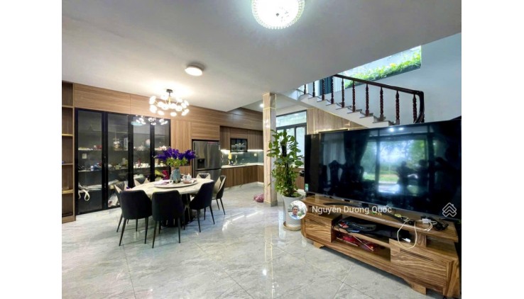 Hot! Nhà phố 4 tầng ngang 7m dài 16m phong cách châu âu - chỉ 15.8 tỷ TL, cách PMH 800m