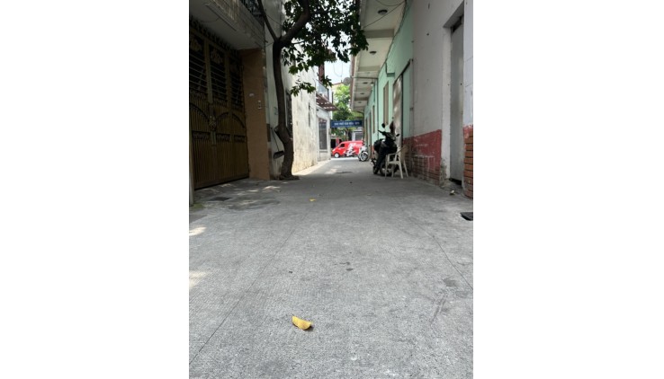 VIP Tân Sơn Nhì, Q.Tân Phú 37m2 3T có Ban công nhà mới ở ngay, chỉ 3 tỷ xx