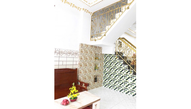 BÁN NHÀ MỚI XÂY KIÊN CỐ, VẬT TƯ CAO CẤP, KIỂU TÂN CỔ ĐIỂN HIỆN ĐẠI, 272m² SÀN.  GIÁ 7.3 TỶ. ĐT  0898573292