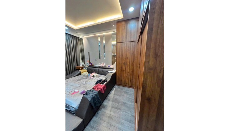 **Bán Nhà Hẻm Ô-Tô Sát MT Nguyễn Kim Q10, 4 Tầng 3.5X14m,Vuông Vức, Vào Ở Liền,9.4Tỷ TL