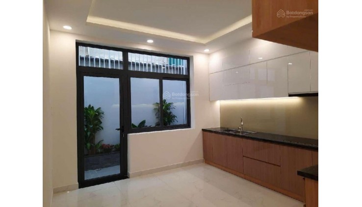 Bán nhà MỚI ĐẸP - HIỆN ĐẠI 3 tầng 80m2 - đường Phú Thuận - Quận 7 . Full nội thất