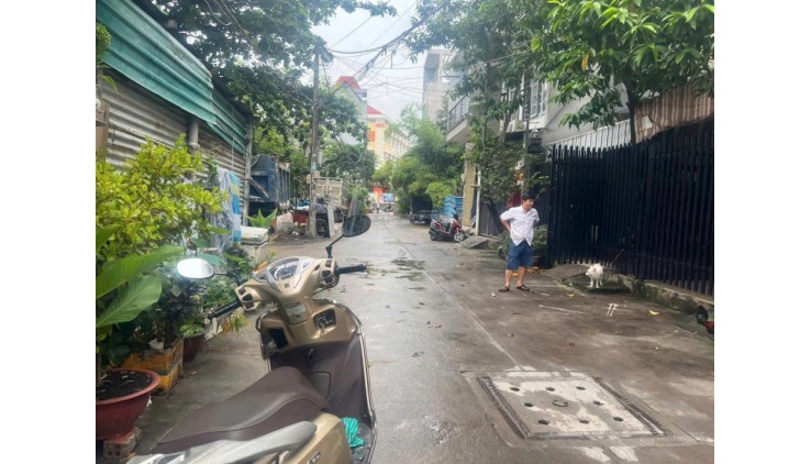 Hẻm xe hơi 6m, P.Tân Quý, quận Tân Phú. DT: 4x17.5m C4 giá: 6.5 tỷ TL