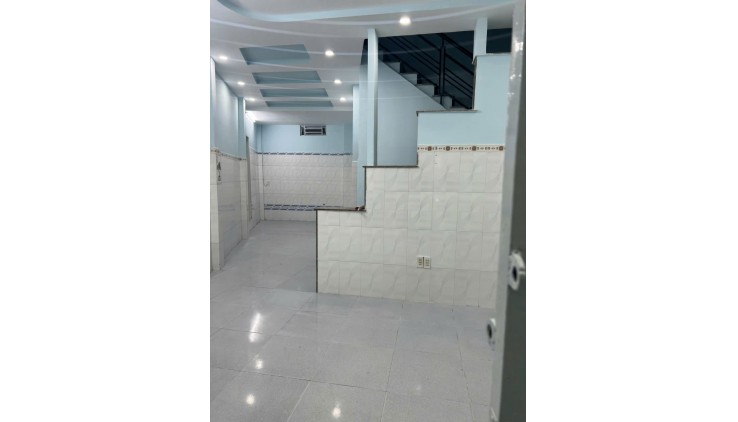 Cho Thuê Nhà Nguyên Căn 120m², 4PN, Gần Gigamall, Giá Tốt Nhất