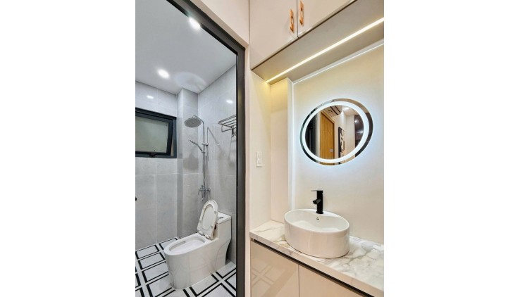 Nhà 5 Tầng 65m2 có 8 tỷ x Lê Đức Thọ Phường 13 Gò Vấp TP. Hồ Chí Minh