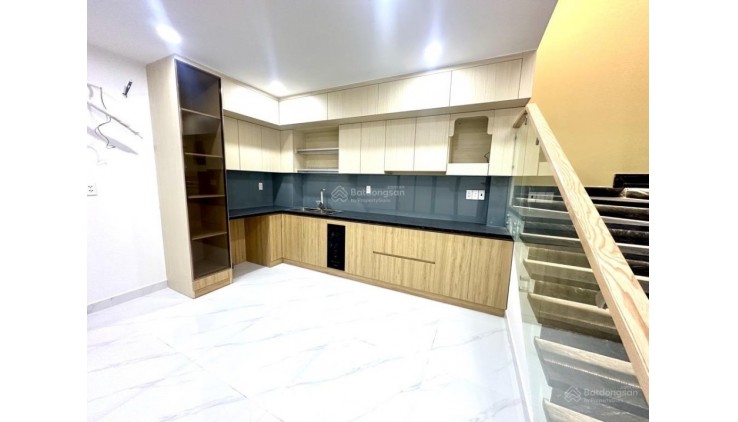 Chủ định cư bán gấp nhà 3 tầng GIÁ TỐT hẻm OTO THÔNG - Lê Văn Lương - Quận 7