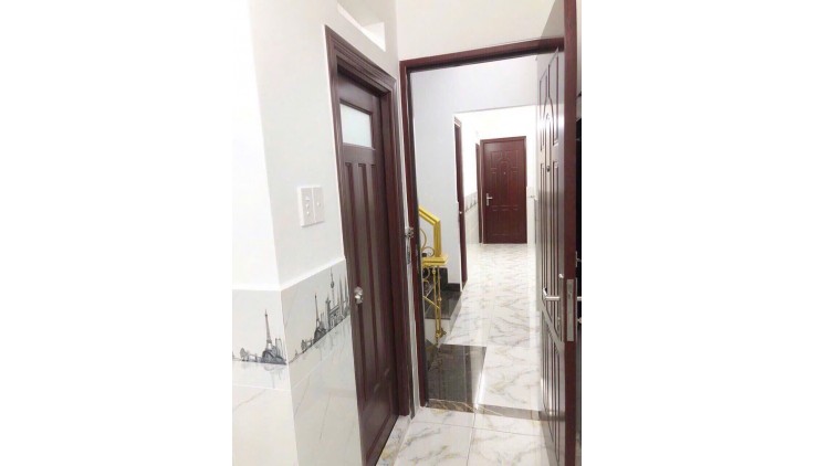 BÁN NHÀ MỚI XÂY KIÊN CỐ, VẬT TƯ CAO CẤP, KIỂU TÂN CỔ ĐIỂN HIỆN ĐẠI, 272m² SÀN.  GIÁ 7.3 TỶ. ĐT  0898573292