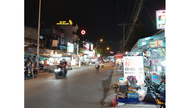 Chợ Đông Quang 121m2 có 13,5 tỷ Bùi Văn Ngữ Hiệp Thành Quận 12 Hồ Chí Minh