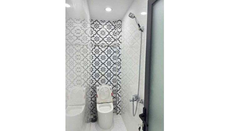 NHÀ MỚI TINH - GIÁP LÊ VĂN QUỚI - 30M2 - 2 TẦNG 2PN 2WC - GIÁ 3.55 TỶ