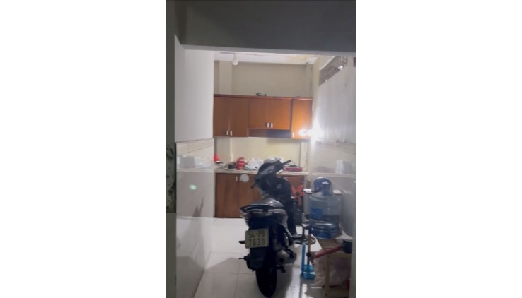 N257 - Nhà Bán - CƯ XÁ ĐÔ THÀNH - 28M2- 3 TẦNG , 4 PN , 3 WC - 4 tỷ 180