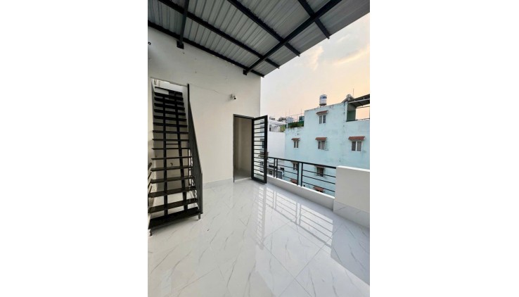 ‼️Hơn 10Tỷ -Nguyễn Trãi Thông Trần Phú HXH Né,45m 5PN,5Tầng Mới Đẹp,Full Nội Thất,Vào Ở Ngay.