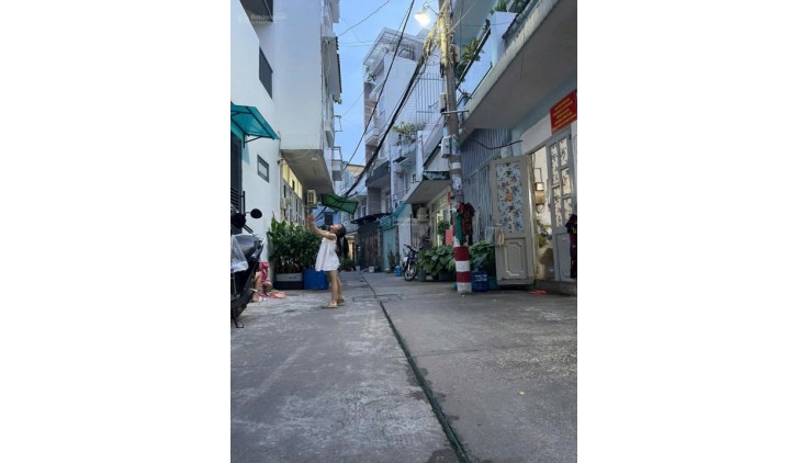 GẤP nhà HXH LÔ GÓC Tân kỳ Tân Quý TSN TP 5x16m trệt lầu ST 5 tỈ xx