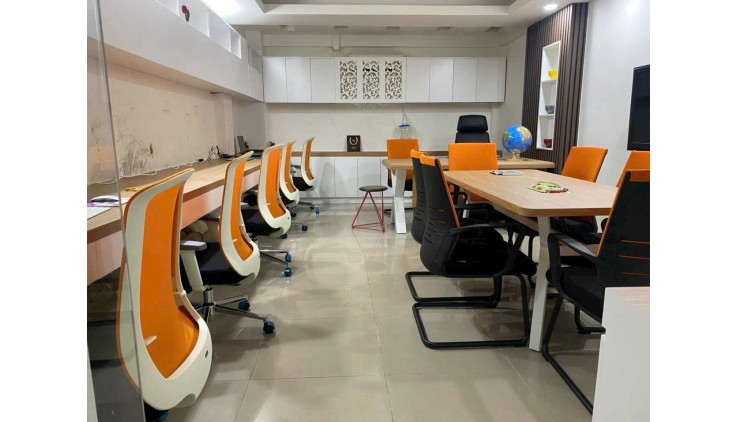 CHUẨN CĂN HỘ DỊCH VỤ NGAY MẶT TIỀN ĐƯỜNG BÙI VĂN BA TRUNG TÂM QUẬN 7 NGANG 6m x DÀI 25m HIỆN TẠI THU 35 tr/ tháng 
Giá : 18.5 tỷ