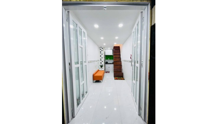 BÁN NHÀ CỰC HIẾM ĐIỆN BIÊN PHỦ, QUẬN 10 - GIÁ CHỈ 1.9 TỶ - 20M2, 3 TẦNG, SỔ HỒNG
