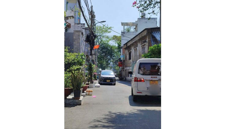 NHÀ NGUYỄN VĂN LUÔNG QUẬN 6, 5 TẦNG DIỆN TÍCH ĐẸP 9.5x 10M CHỈ NHỈNH 9 TỶ