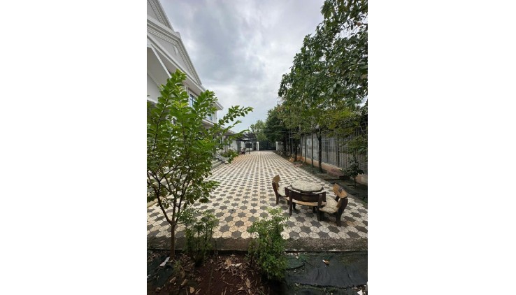 BÁN ĐẤT BIỆT THỰ VIP TĂNG NHƠN PHÚ B,  QUẬN 9 – 1851M² NGANG 30M – CHỈ 50 TỶ TL