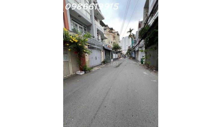 Q7 BÁN NHÀ HẺM XE HƠI - GẦN LOTTE MART - DT 75m2 - NHỈNH 8 TỶ