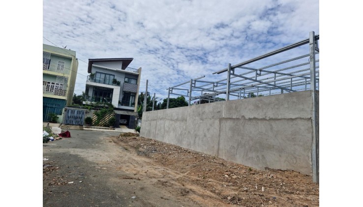Bán đất Bưng Ông Thoàn, Phú Hữu, Quận 9, 204m2, HXH, Gía chỉ 9 Tỷ TL