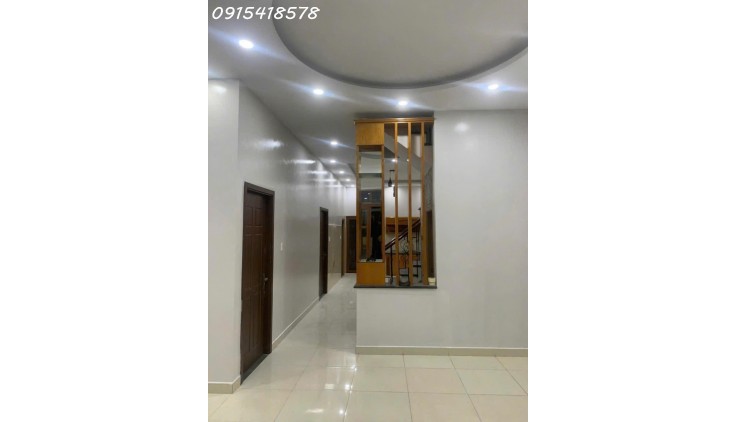 Bán nhà lầu Hiệp Bình Chánh. Hẻm xe hơi, gần ngay vạn phúc city
