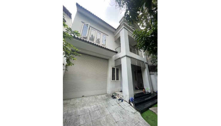BIỆT THỰ SÂN VƯỜN KIỀU ĐÀM. TRUNG TÂM Q7, 250M2, NGANG 10M, 3 TẦNG, 24.5TỶ.