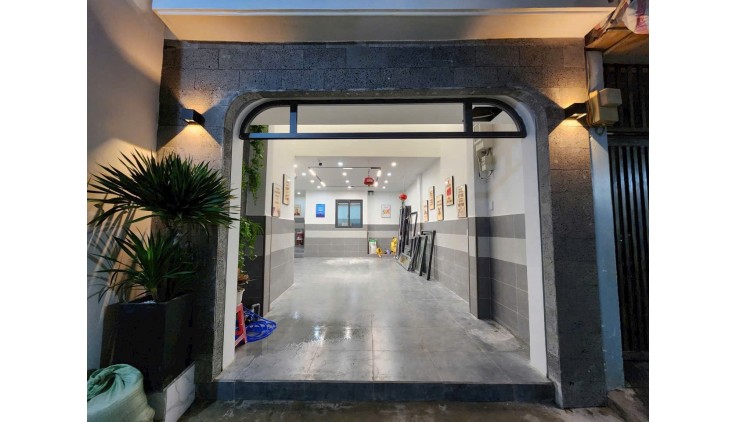 Bán CHDV Sư Vạn Hạnh, Phường 10, Quận 10