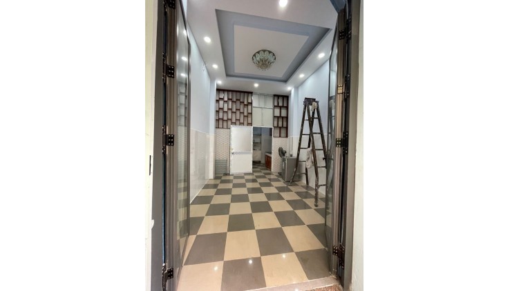 BÁN NHÀ 4 TẦNG CĂN GỐC GIÁ HỜI - LÝ THÁI TỔ - Q.10 - 30M2 - SỔ HỒNG RIÊNG