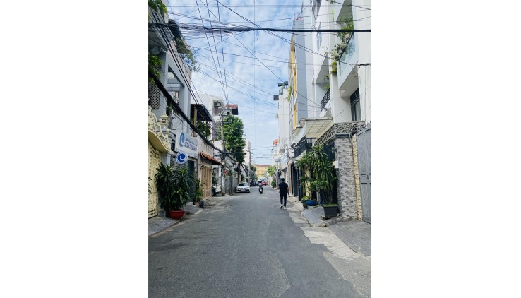 **Bán gấp nhà Út Tịch, phường 4, quận Tân Bình - 4*20 - ngay sân bay