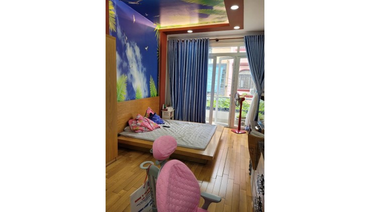 **Bán nhà hẻm Út Tịch, phường 4, quận Tân Bình; 4x20; 3 tầng - 15 tỷ
